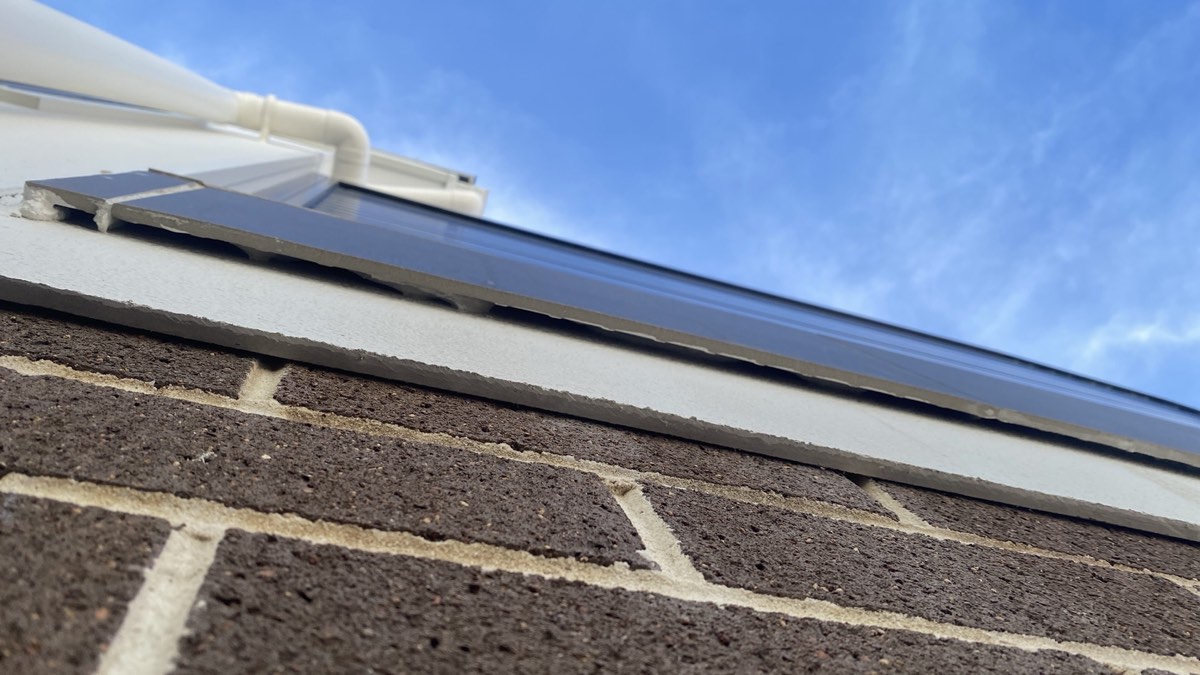 External tile adhesion, Box Hill