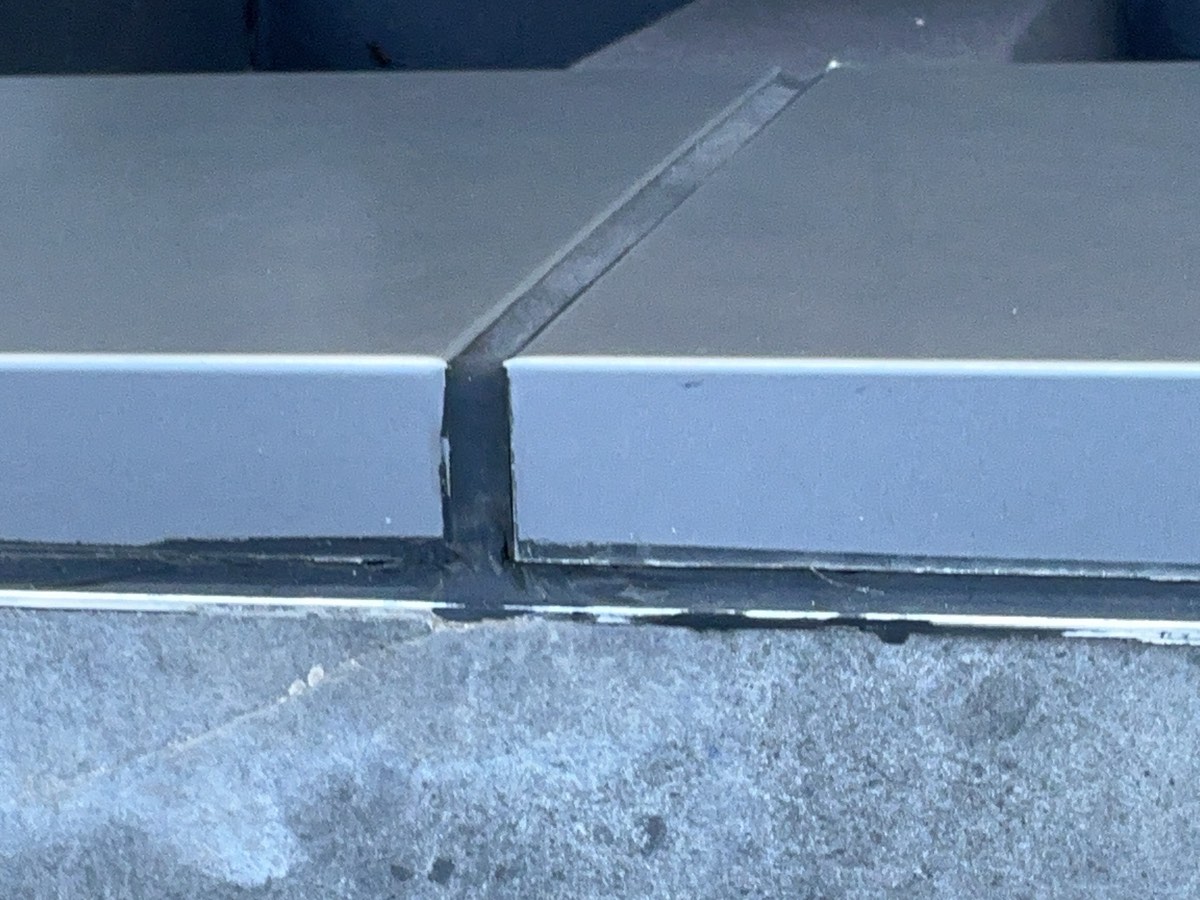 Caulking to capping recorded on an investigation, Box Hill